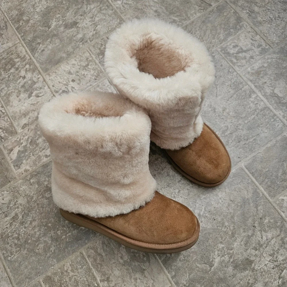 UGG Australia Patten Women 7 Chestnut Suede Sheapskin Cuff Short Boot‎ Cozy